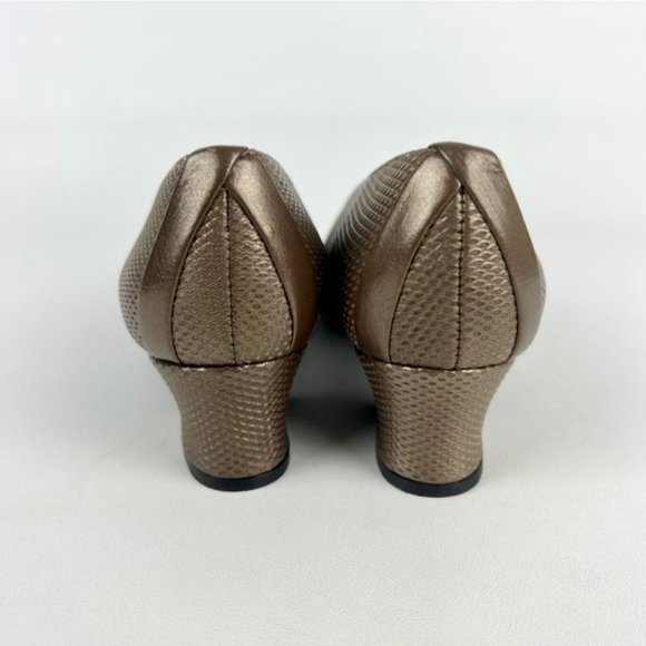 Stuart Weitzman Womens Kitten Heel Pumps Brown Bronze Snake Print size 4.5 - Picture 4 of 14